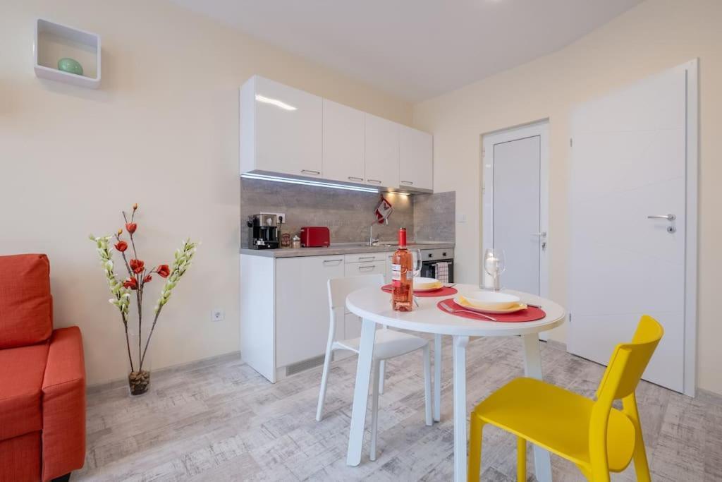 Bright & Chic Parkside Apartment Sófia Exterior foto